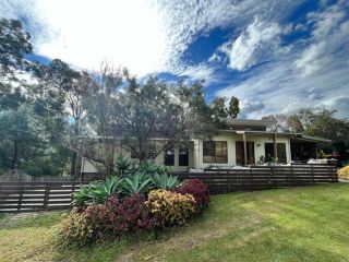 Stylish Guest Suite in Everton Hills Apartment, Queensland - 1