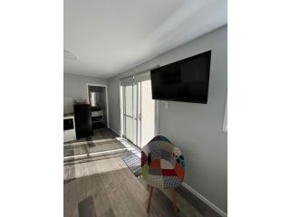 Stylish Guest Suite in Everton Hills Apartment, Queensland - 5