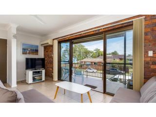 Stylish Holiday apartment opposite Bribie Foreshore Guest house, Bongaree - 3