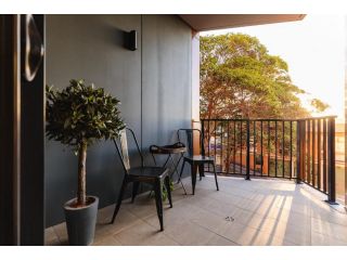 The Hideaway - Stylish Inner City Apartment Newcastle Apartment, Newcastle - 1
