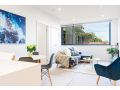 The Hideaway - Stylish Inner City Apartment Newcastle Apartment, Newcastle - thumb 2