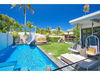 Stylish Luxury Home to Fit The Whole Family Guest house, Noosa Heads - 5