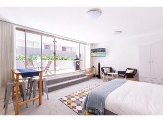 Stylish Manly Studio With BBQ Terrace and Parking Apartment, Sydney - 5