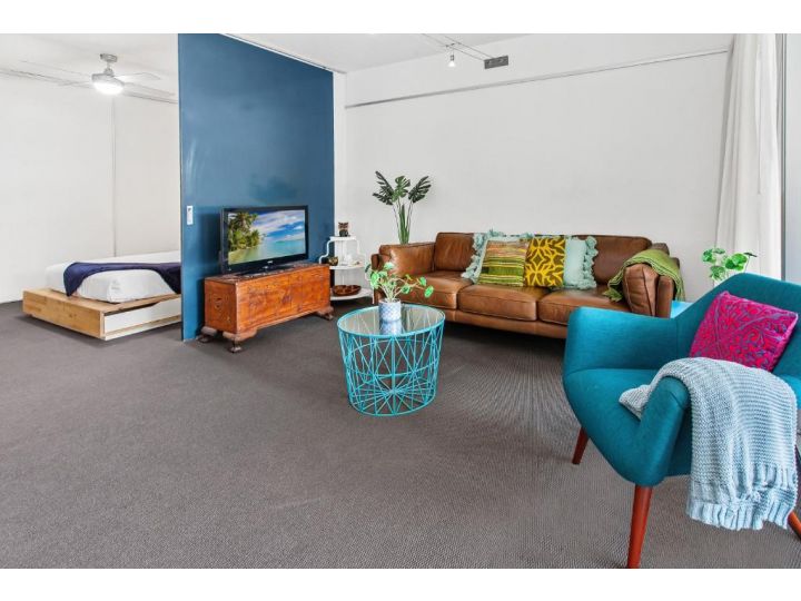 Stylish Valley Unit with Terrace, Parking and Pool Apartment, Brisbane - imaginea 5