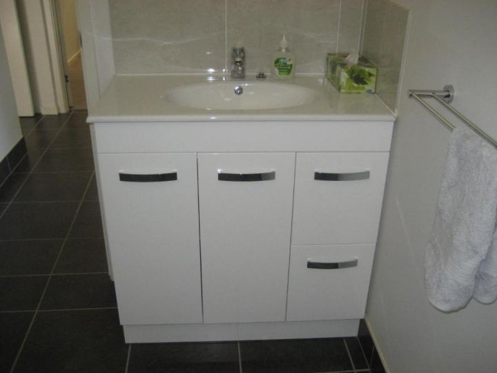 Sue's Place Apartment, Bellara - imaginea 9