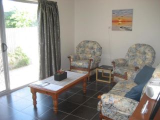 Sue's Place Apartment, Bellara - 2