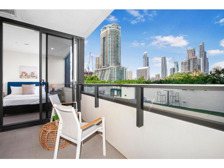 Sun Drenched Apartment in the Heart of Surfers Apartment, Gold Coast - imaginea 10