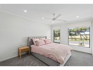 Sunkissed Guest house, Portarlington - 5