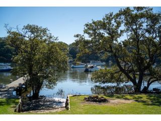 SUNLIT RIVERFRONT ESCAPE // HAWKESBURY Guest house, New South Wales - 3