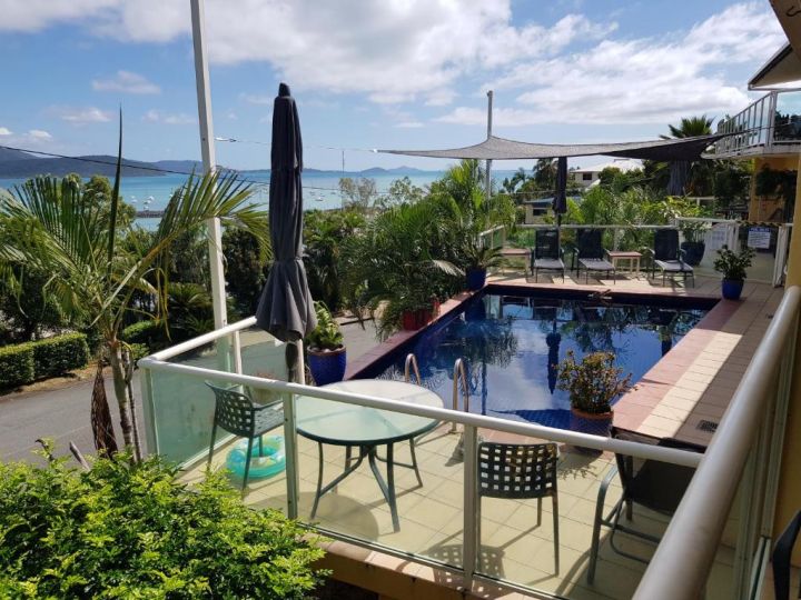 Sunlit Waters Studio Apartments Aparthotel, Airlie Beach - imaginea 4