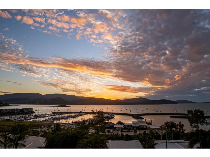 Sunlit Waters Studio Apartments Aparthotel, Airlie Beach - imaginea 20