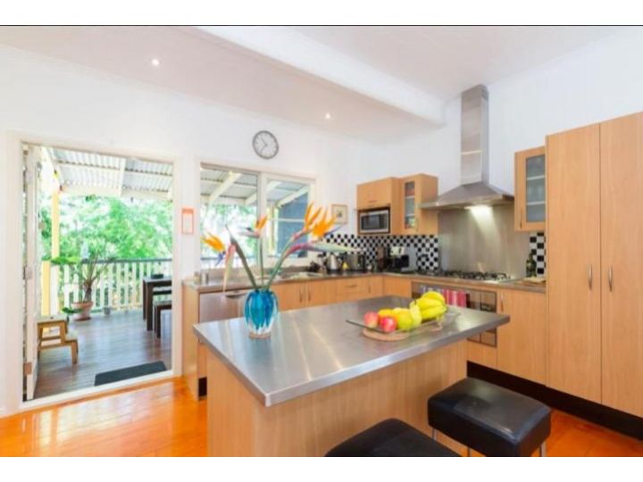 Sunny Home - near West End Cafe&#x27;s, South Bank & City Guest house, Brisbane - imaginea 5