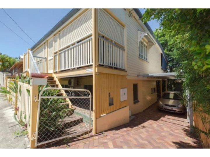Sunny Home - near West End Cafe&#x27;s, South Bank & City Guest house, Brisbane - imaginea 6