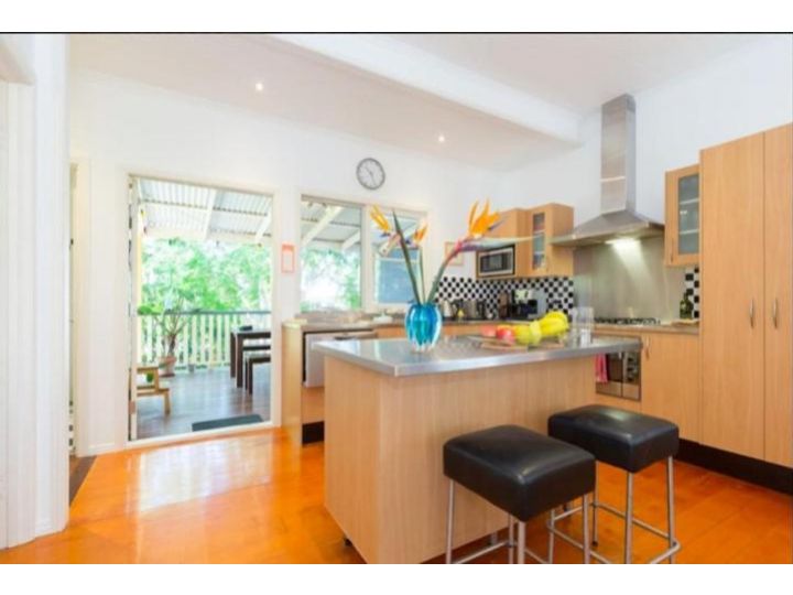 Sunny Home - near West End Cafe&#x27;s, South Bank & City Guest house, Brisbane - imaginea 8