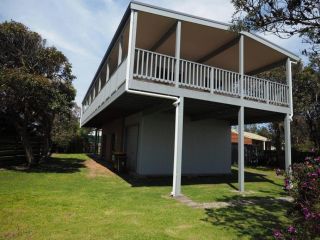 Sunset Deck Beach House Sandy Point Guest house, Sandy Point - 4