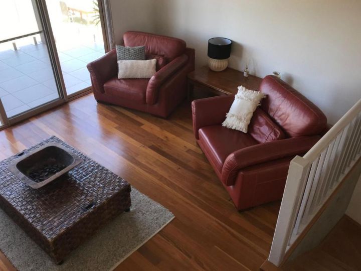 Sunset on Birubi' - pet friendly, air con, water views, WIFI and outdoor spa Apartment, Anna Bay - imaginea 12