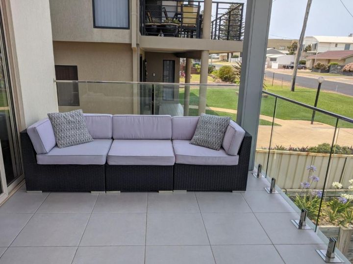 Sunset on Birubi' - pet friendly, air con, water views, WIFI and outdoor spa Apartment, Anna Bay - imaginea 11