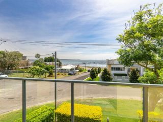 Sunset Place' 1/29 Sunset Boulevard- gorgeous townhouse so close to the water Guest house, Soldiers Point - 1