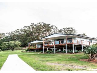 Sunshine Coast retreat your own private golf course Apartment, Queensland - 4