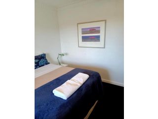 Superb 2 BR Apartment Minutes to CBD- Cen7 Apartment, Perth - 5