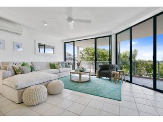 Sunny and spacious Sunshine Beach Apartment, Sunshine Beach - 2