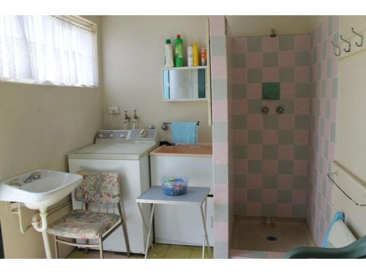 Denhams Beach Cottage Guest house, Sunshine Bay - imaginea 12