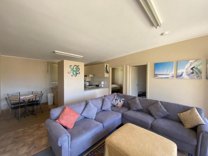 Denhams Beach Cottage Guest house, Sunshine Bay - imaginea 1