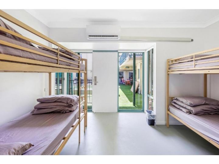 Surf Inn Hostel, Gold Coast - imaginea 1