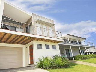 Surf Mist - contemporary seaside duplex Guest house, Gerroa - 1