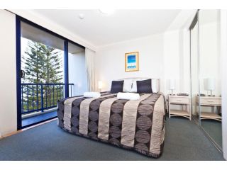 Surf Regency Aparthotel, Gold Coast - 3