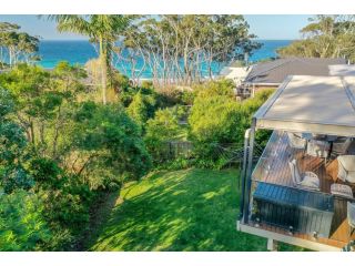 Surfers Beach House Guest house, Narrawallee - 1