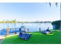 Surfers Paradise Unique 7-Bedrooms Waterfront Holiday Home Villa, Gold Coast - thumb 6