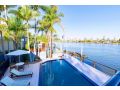 Surfers Paradise Unique 7-Bedrooms Waterfront Holiday Home Villa, Gold Coast - thumb 4