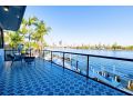 Surfers Paradise Unique 7-Bedrooms Waterfront Holiday Home Villa, Gold Coast - thumb 17