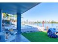 Surfers Paradise Unique 7-Bedrooms Waterfront Holiday Home Villa, Gold Coast - thumb 3
