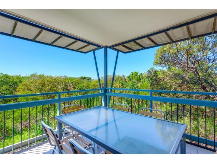 Surfside Beach House 17 - Rainbow Shores, Swimming pool, 2 minute walk to beach, air conditioning, relax here Guest house, Rainbow Beach - imaginea 20