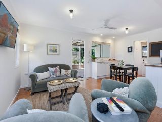 Sweet Cottage, sleeps 4 - stroll to Maleny Apartment, Maleny - 1