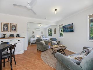 Sweet Cottage, sleeps 4 - stroll to Maleny Apartment, Maleny - 3