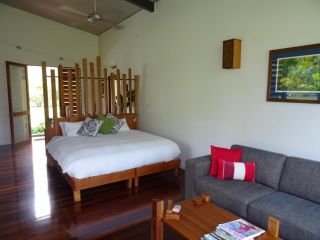 Sweetwater Lodge Hotel, Queensland - 1