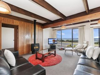 Swimmers Rest - uninterrupted panoramic ocean views - 1 Bedroom Guest house, Port Fairy - 4