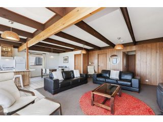 Swimmers' Rest - uninterrupted panoramic ocean views Guest house, Port Fairy - 4