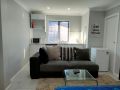 T&V Suites Apartment, Windsor - thumb 11