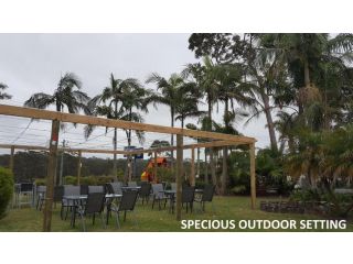 Tabourie Lake Motor Inn Hotel, Ulladulla - 4