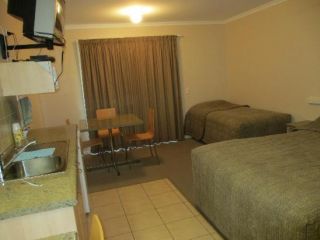 Tambo Mill Motel & Caravan Park Hotel, Queensland - 2