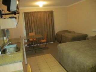 Tambo Mill Motel & Caravan Park Hotel, Queensland - 2