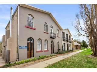 TARALGA TERRACES Guest house, New South Wales - 2