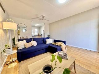 Tastefully renovated - 3 bedroom apartment Apartment, Western Australia - 2