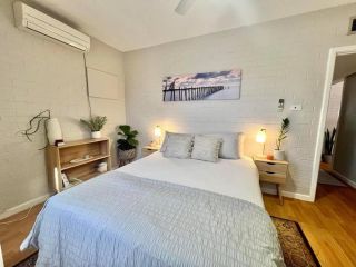 Tastefully renovated - 3 bedroom apartment Apartment, Western Australia - 1