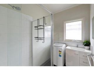 Tates Escape close to Ocean and River! Pet Friendly Guest house, Ocean Grove - 5