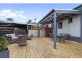 Tates Escape close to Ocean and River! Pet Friendly Guest house, Ocean Grove - thumb 6
